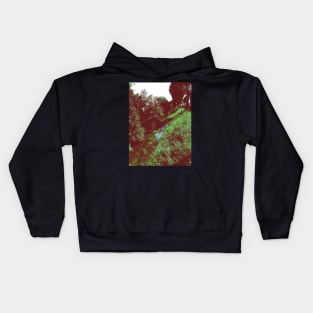 River in the city Kids Hoodie